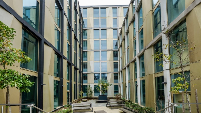 Flat Long Street in Greater London