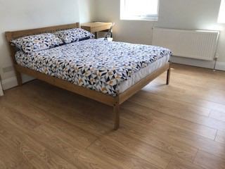 Room Goldhawk Road in Greater London