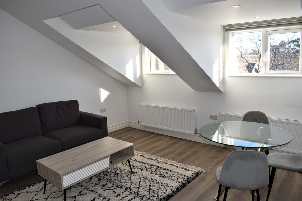 Flat Wilmslow Road in Manchester