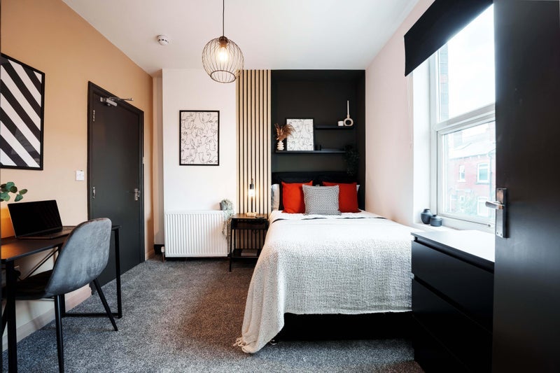 Room Back Stanmore Place in Leeds
