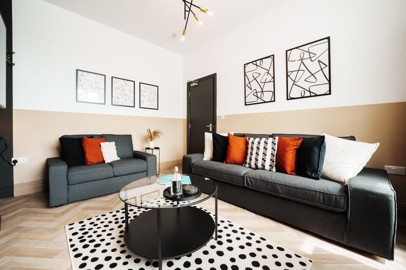 Room Back Stanmore Place in Leeds