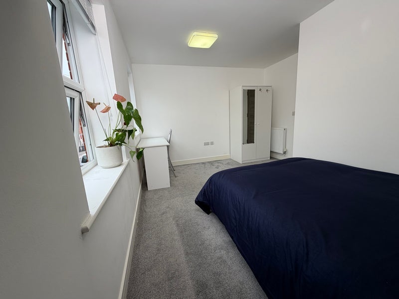 Room Salisbury Street in Nottingham