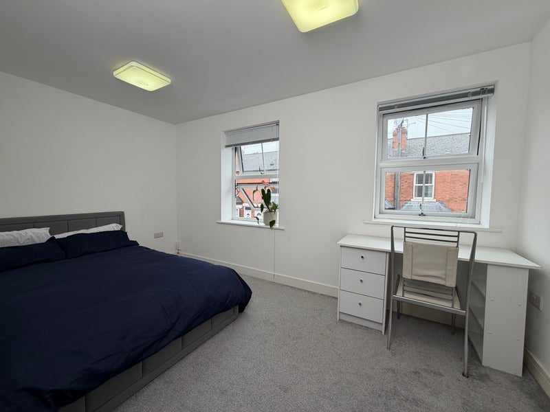 Room Salisbury Street in Nottingham
