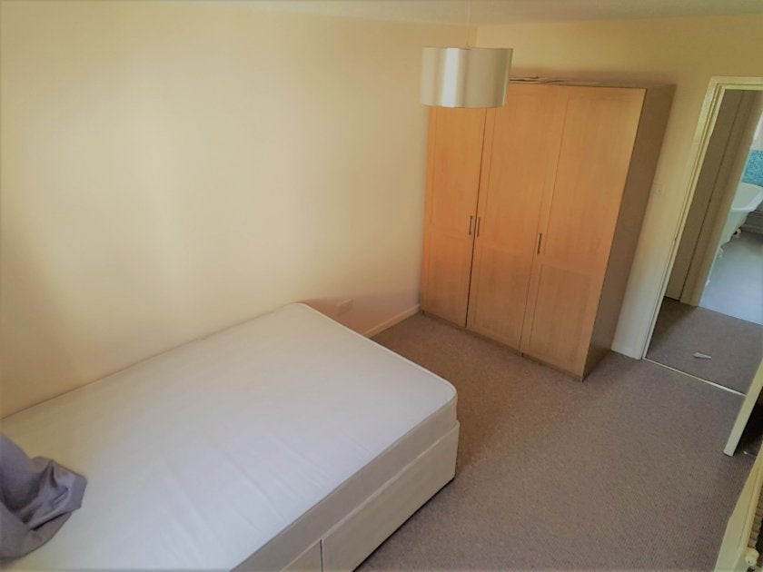 Flat Russell Street in Swansea