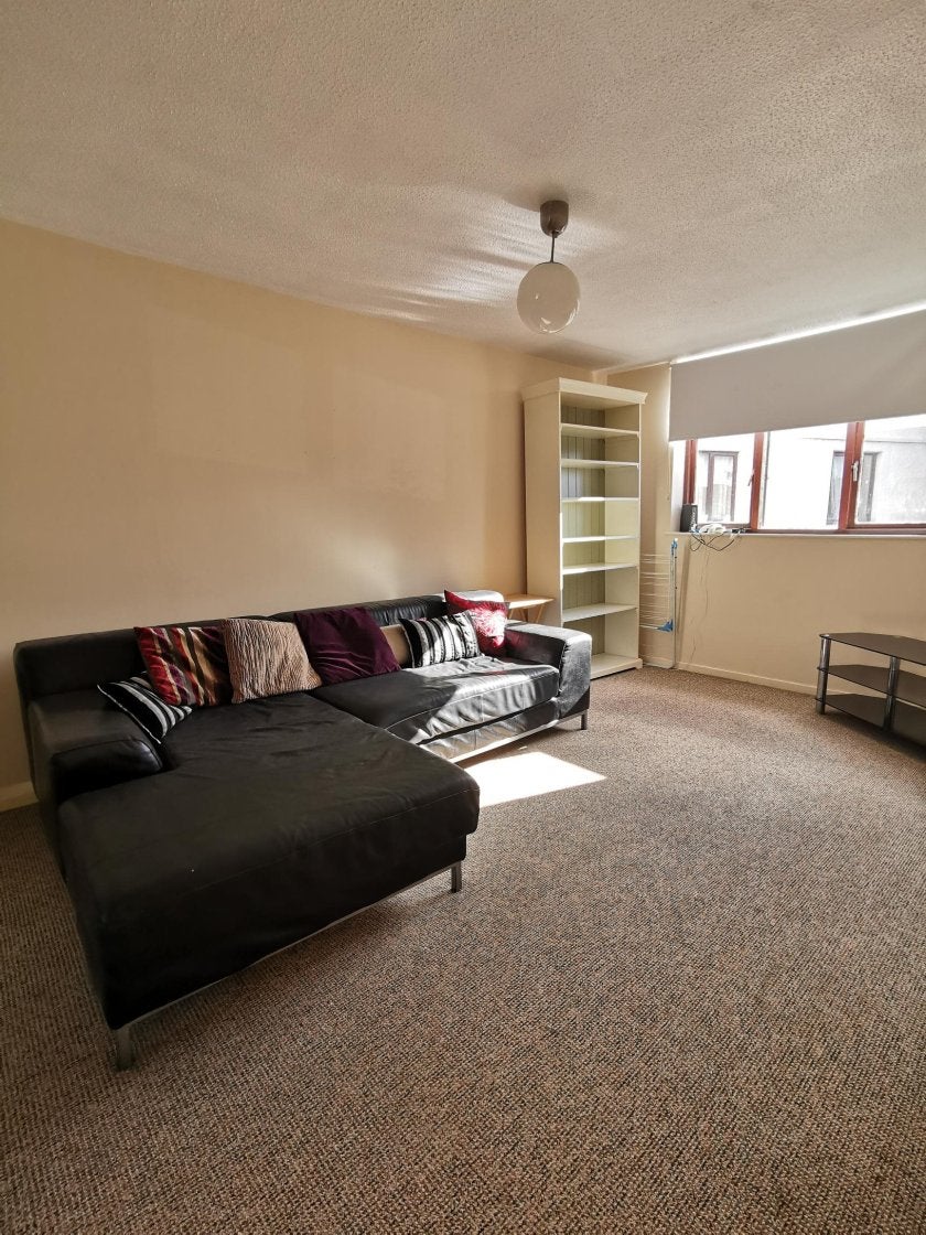 Flat Russell Street in Swansea