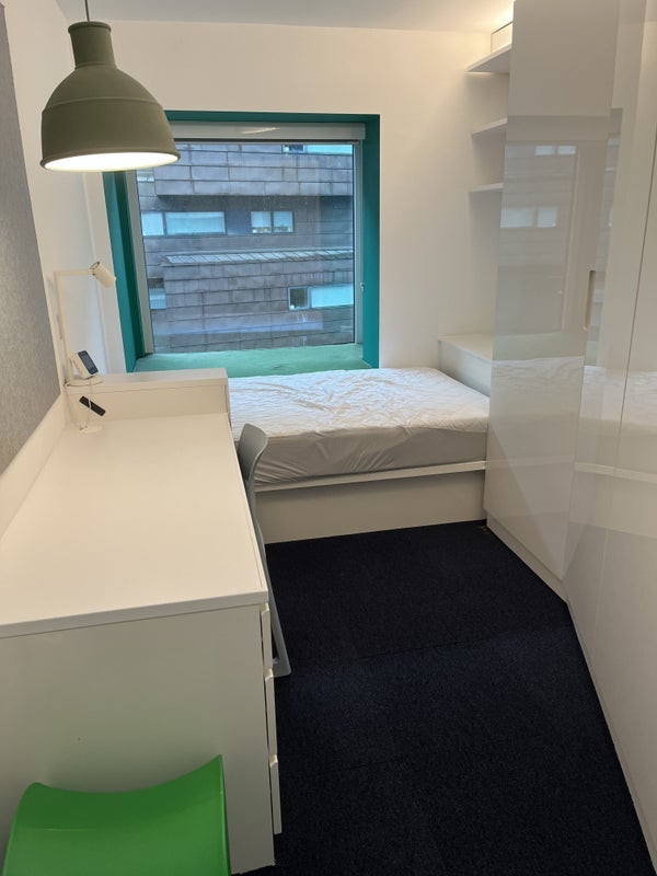 Room Ben Jonson Road in Greater London