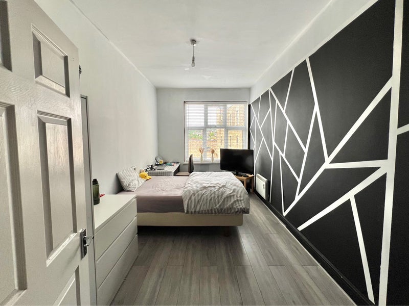 Room Lewisham High Street in Greater London