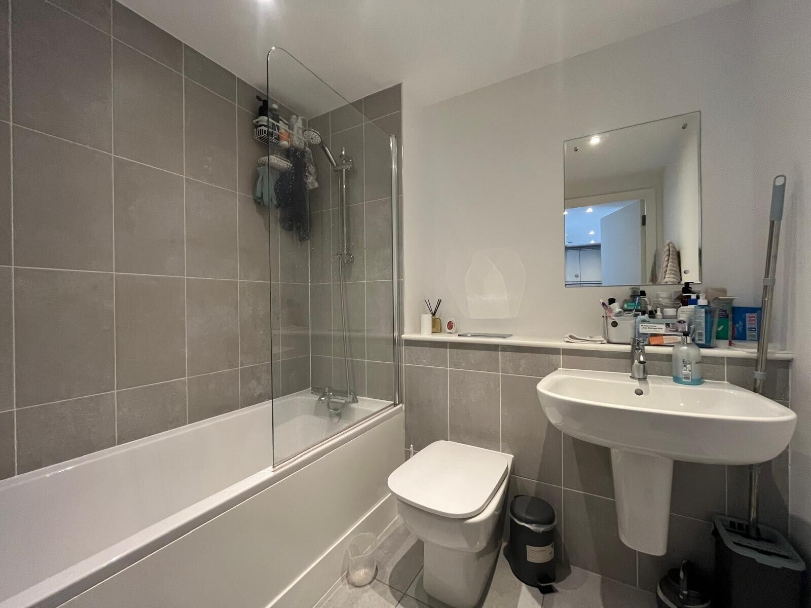 Flat Saxton Lane in Leeds
