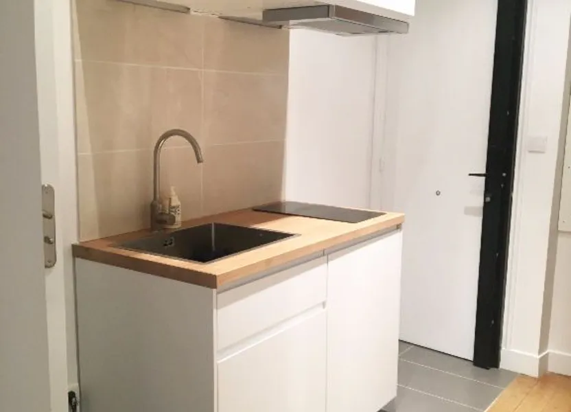 Flat Rue Legendre in Paris