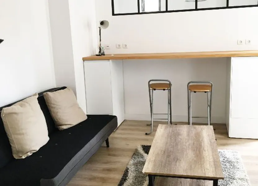 Flat Rue Legendre in Paris
