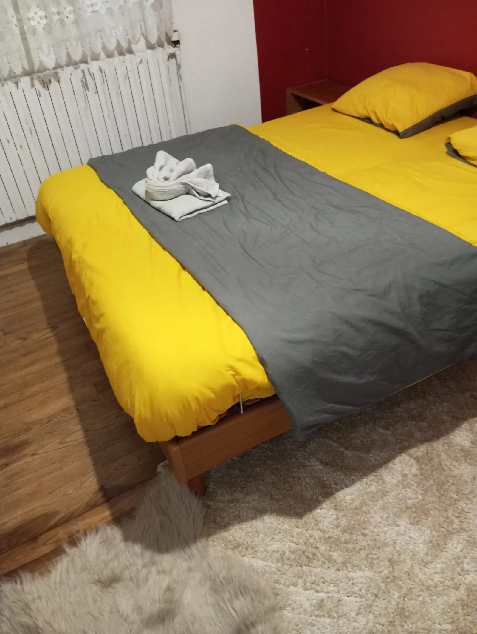 Room Rue des Grouards in La Bazoche-Gouet