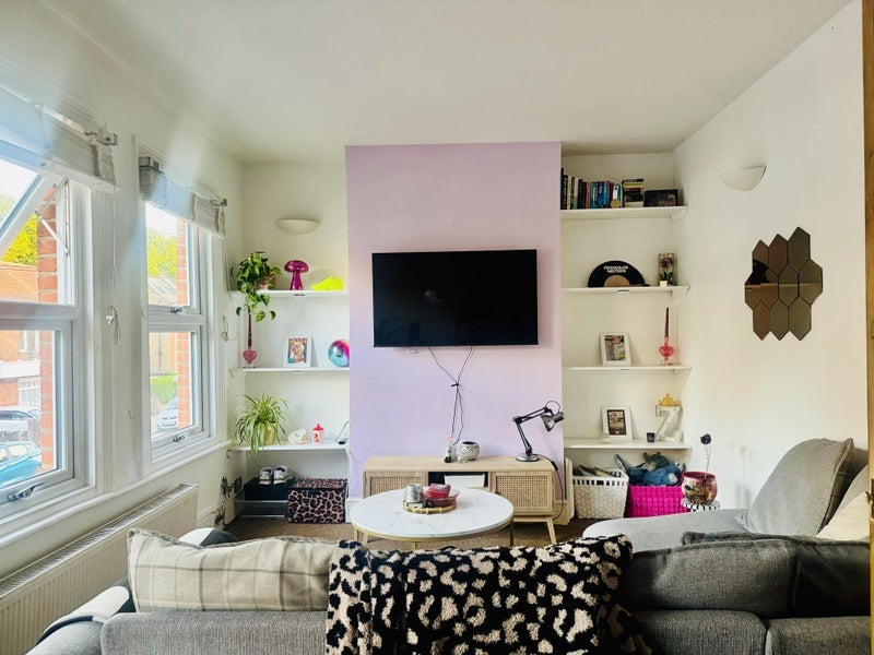 Room Brettenham Road in Greater London