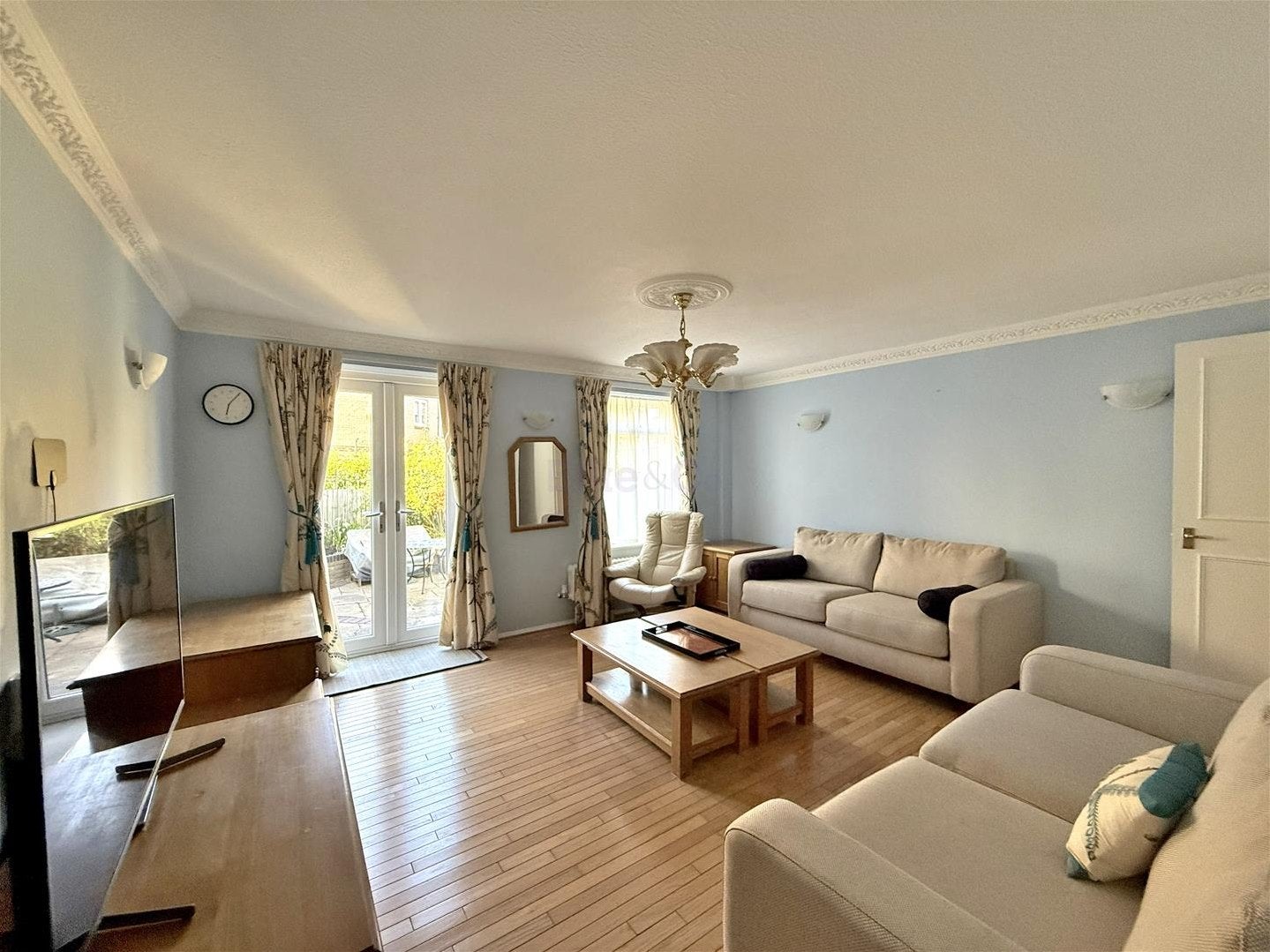 House Marlow Way in Greater London