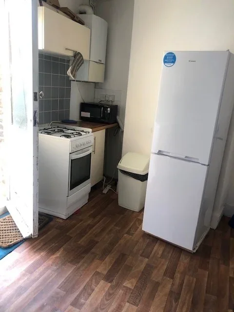 Room Haig Road West in Greater London