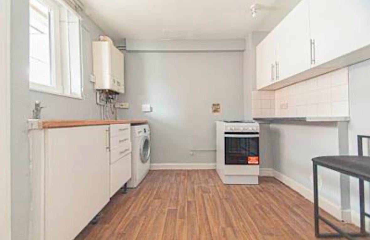 Flat Myrtle Walk in Greater London