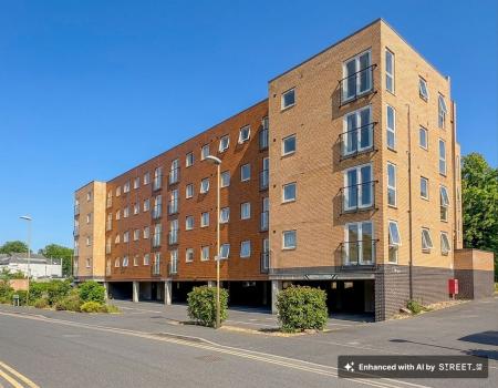 Flat Pavilion Close in Leicester
