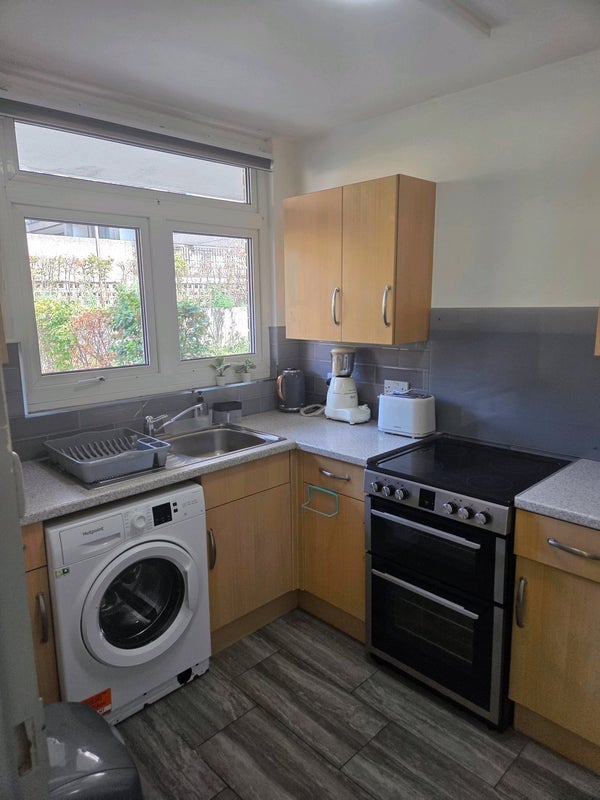 Flat St Leonard's Road in Greater London