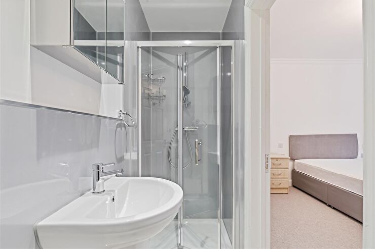 Room Sackville Road in Portslade by Sea