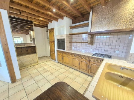 Flat Rue du Bugey in Loyettes