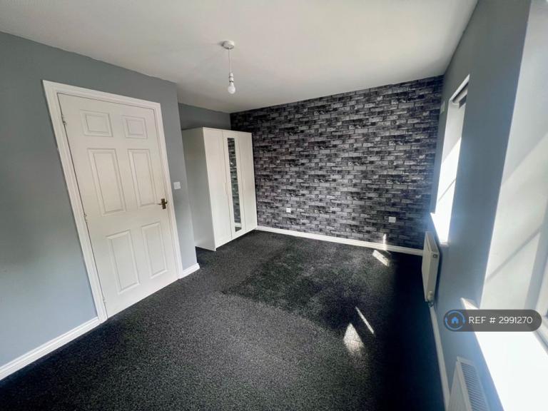 House Walsall Road in Willenhall