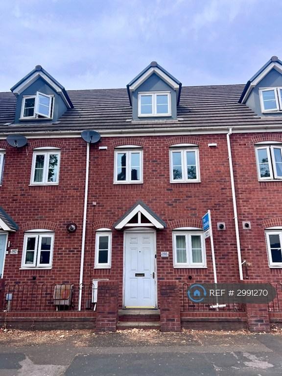 House Walsall Road in Willenhall