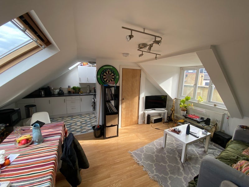 Room Farleigh Road in Greater London