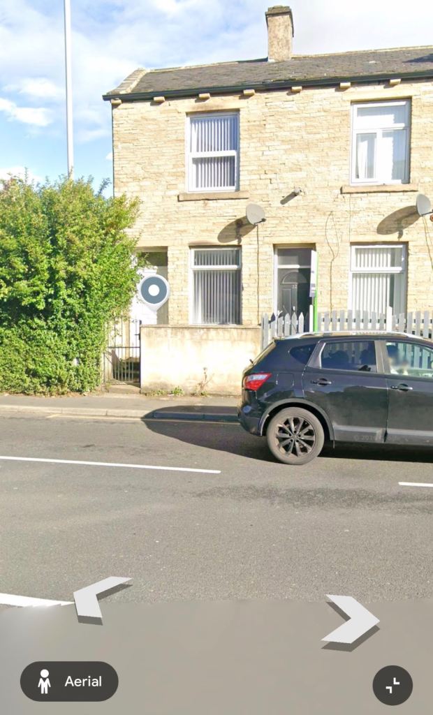 House Southfield Lane in Bradford