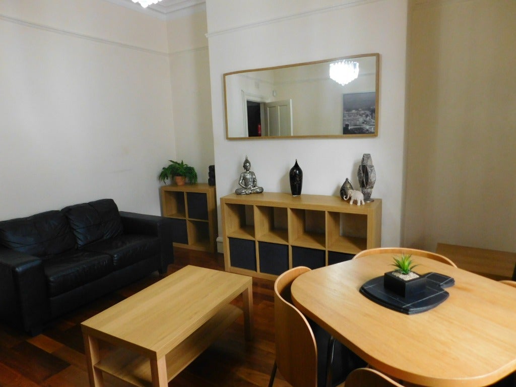 Room Rosemount Place in Aberdeen City