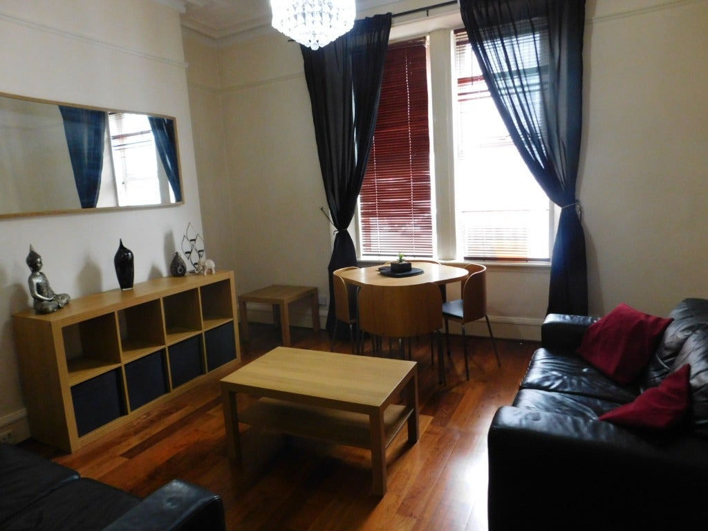 Room Rosemount Place in Aberdeen City