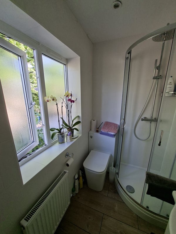 Room Marlow Way in Greater London