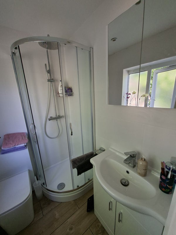 Room Marlow Way in Greater London
