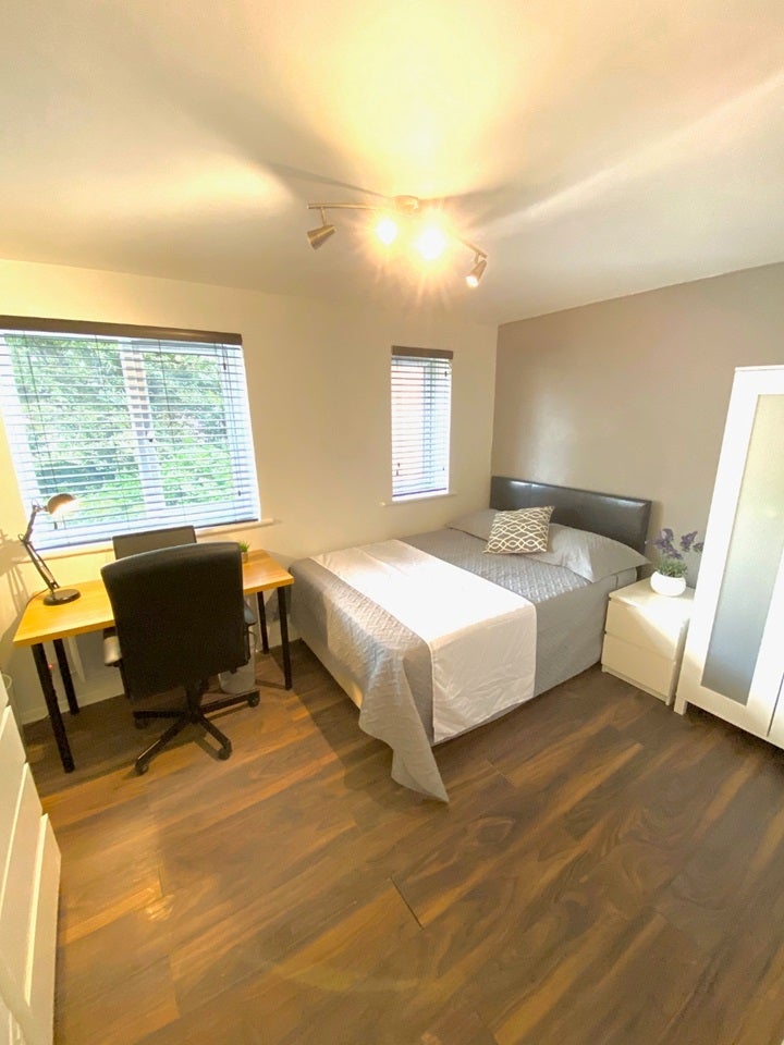 Room Inwen Court in Greater London
