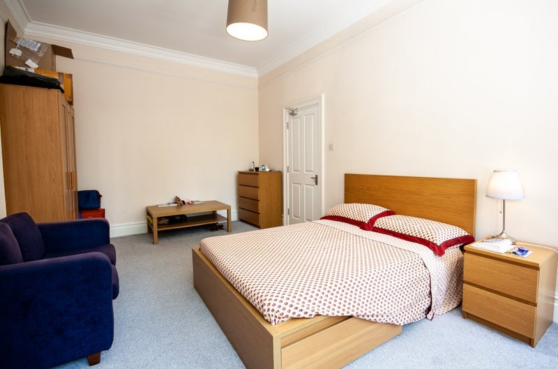 Room Wolverton Gardens in Greater London