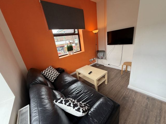 Flat Broomhall Street in Sheffield