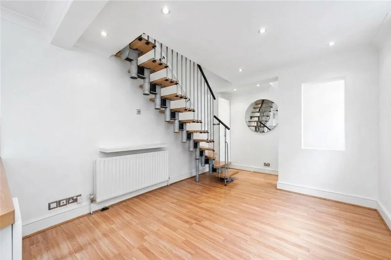 Flat Wick Road in Greater London