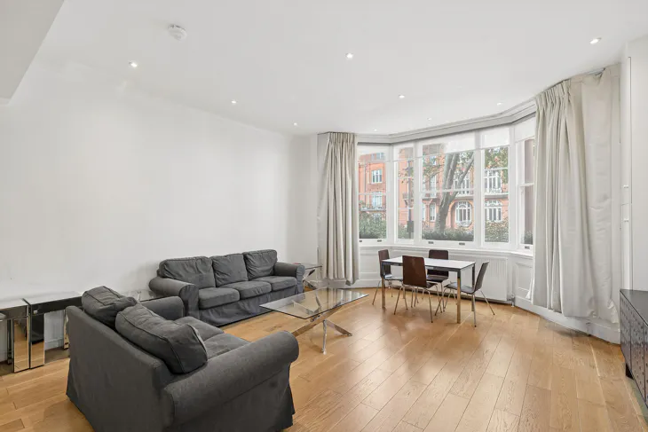 Flat Cadogan Square in Greater London