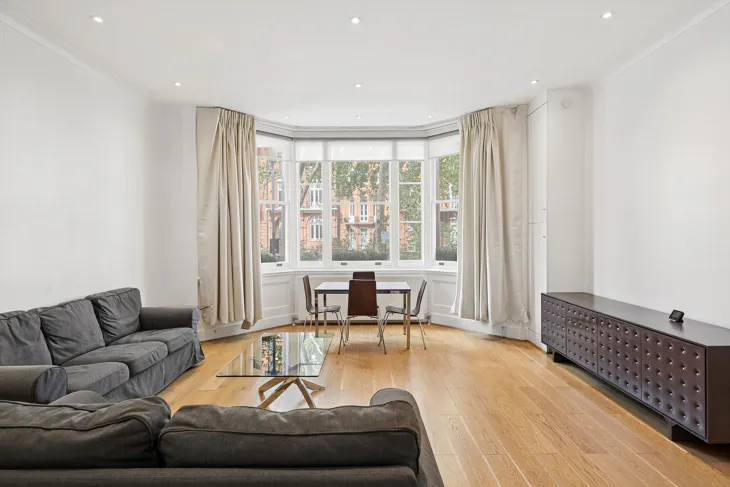 Flat Cadogan Square in Greater London