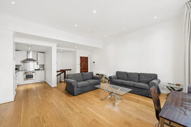 Flat Cadogan Square in Greater London