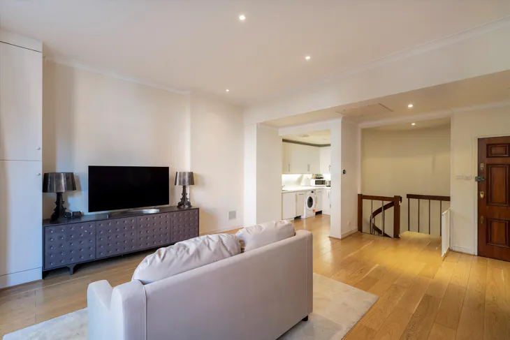Flat Cadogan Square in Greater London