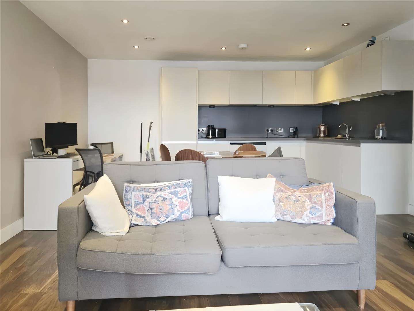 Flat Ordsall Lane in Salford