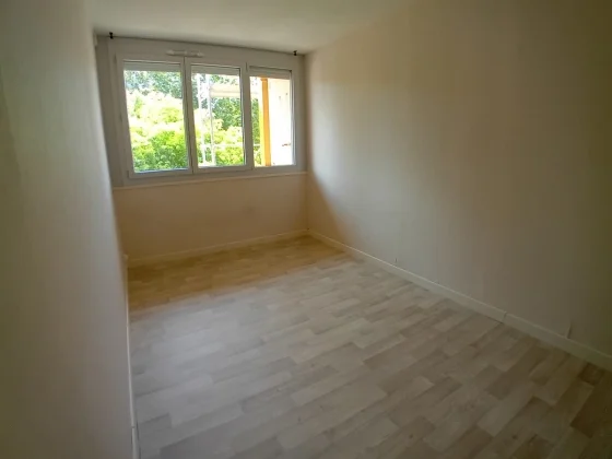 Flat Rue Mermoz in Autun