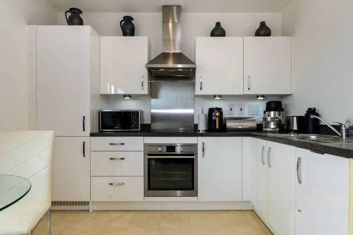 Flat Croxley Road in Dacorum