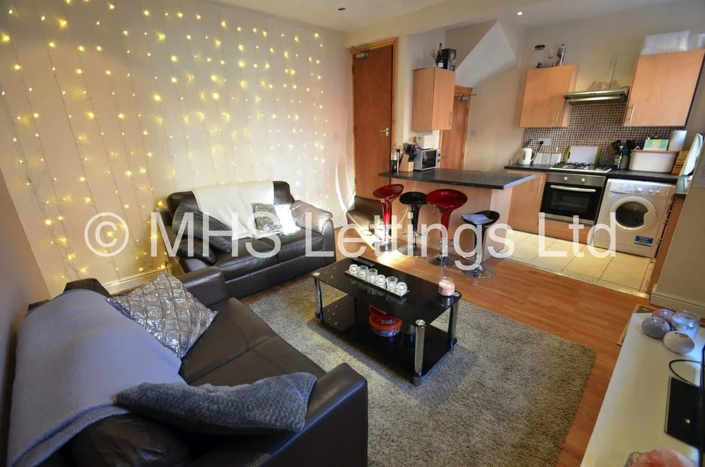 Room Harold View in Leeds