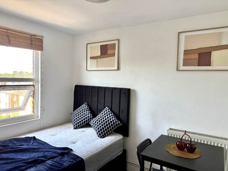 Flat George Street in Reading