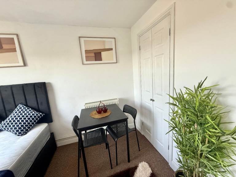 Flat George Street in Reading