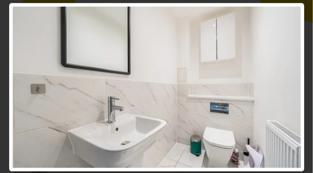 Room Blackthorn Avenue in Greater London