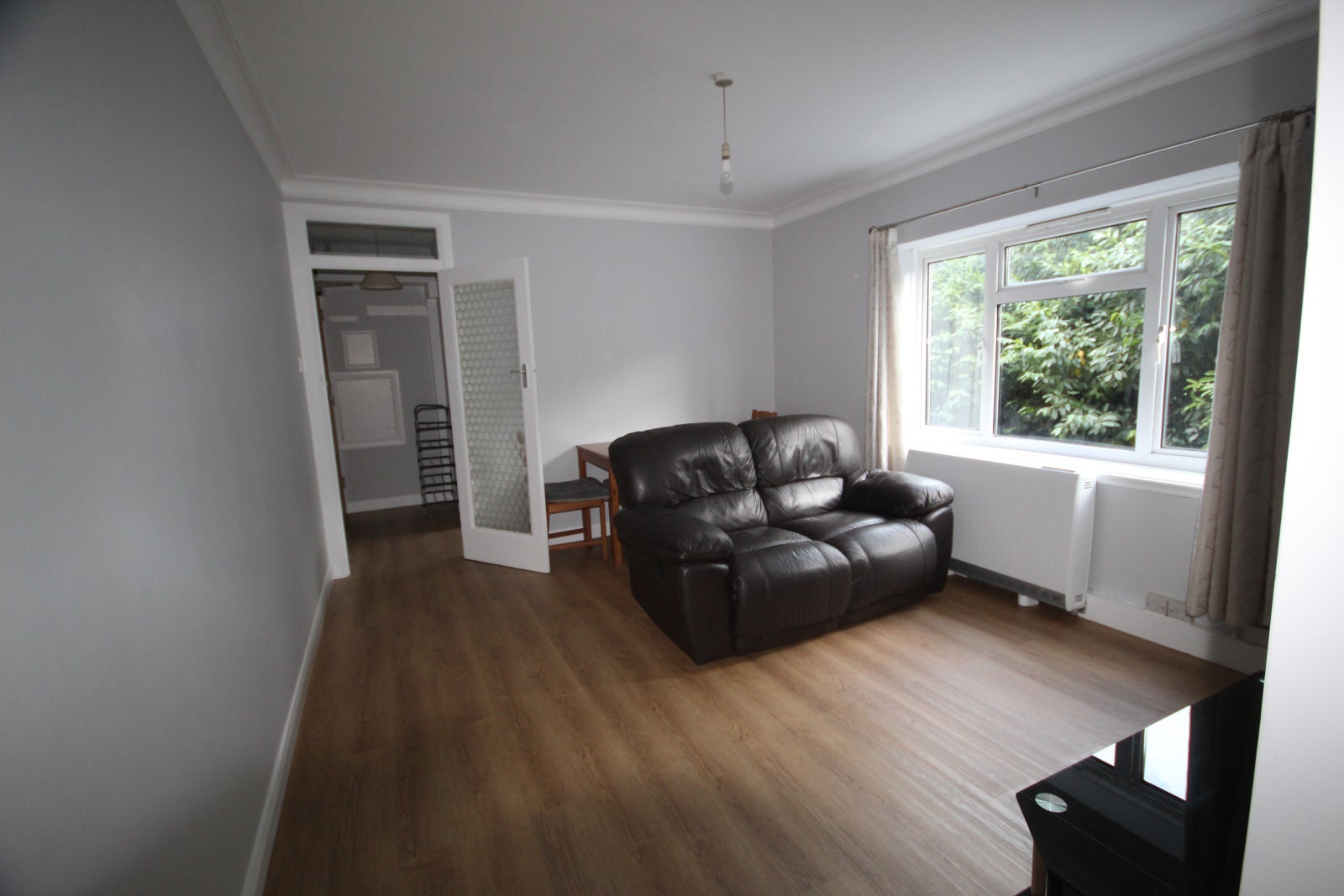 Flat Danes Court in Greater London
