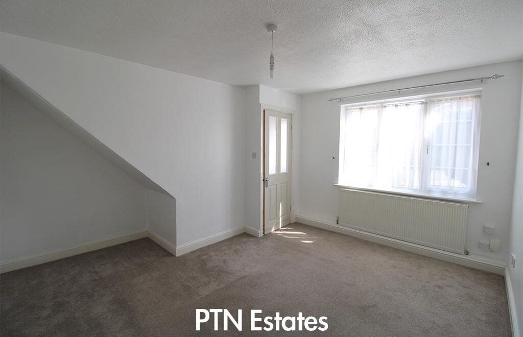 House Bewlay Close in Stourbridge