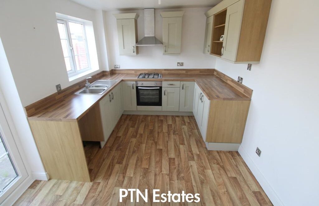 House Bewlay Close in Stourbridge