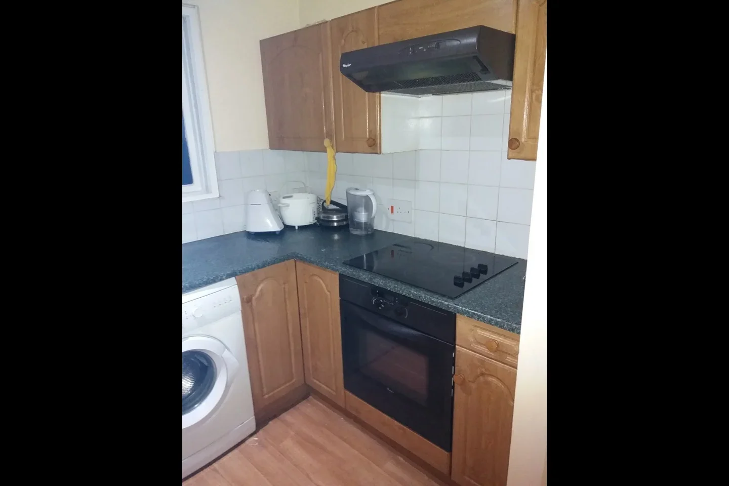 Flat Berry Court in Greater London